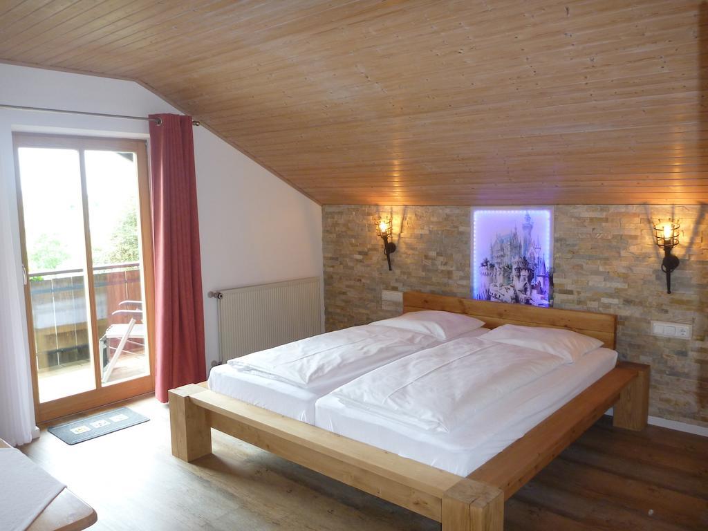 Gaestehaus Guggomos "Das Allgaeustyle" Füssen Kamer foto