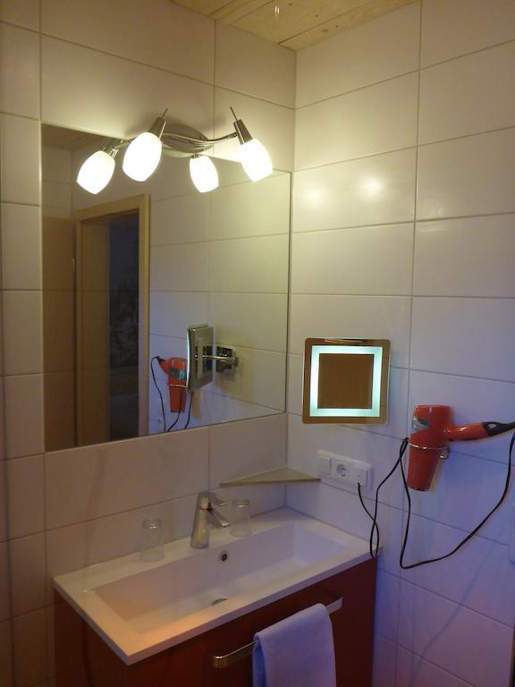 Gaestehaus Guggomos "Das Allgaeustyle" Füssen Kamer foto