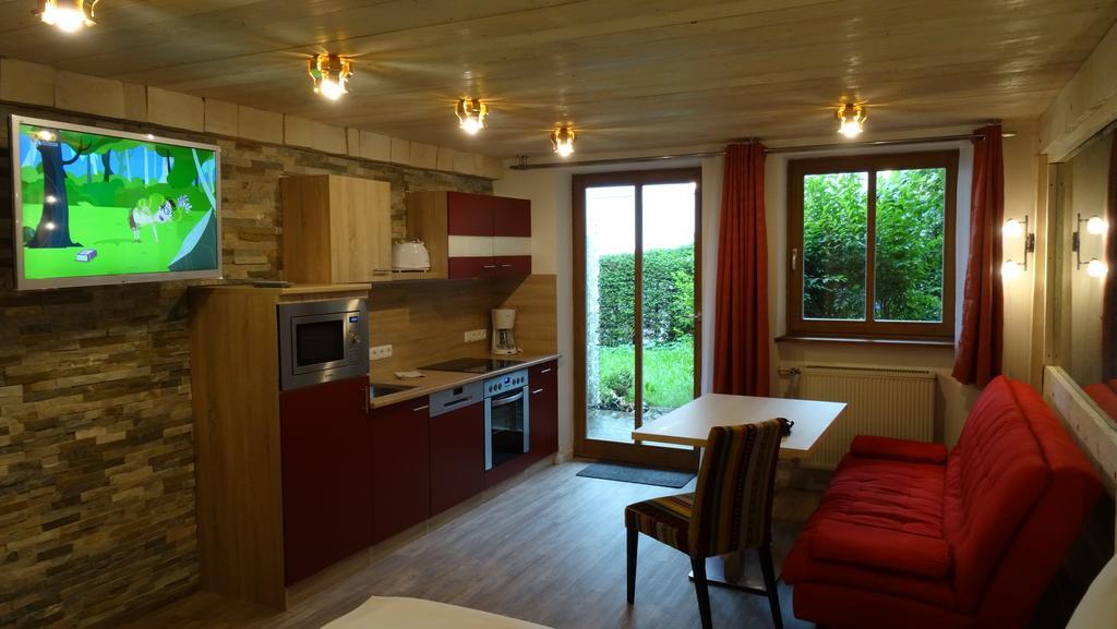 Gaestehaus Guggomos "Das Allgaeustyle" Füssen Buitenkant foto
