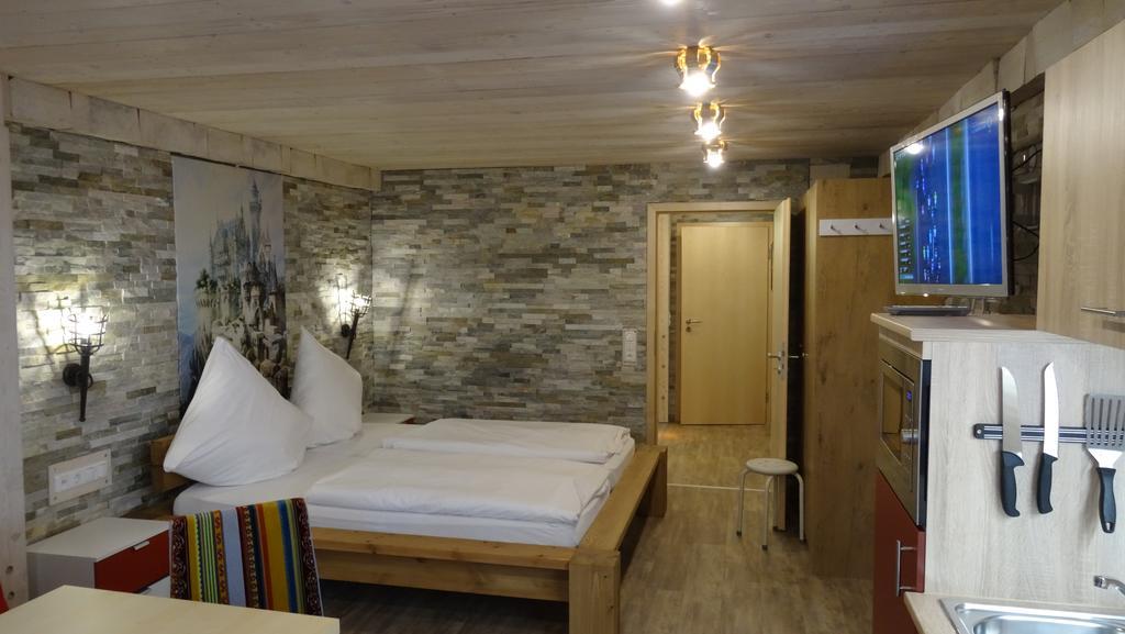 Gaestehaus Guggomos "Das Allgaeustyle" Füssen Buitenkant foto