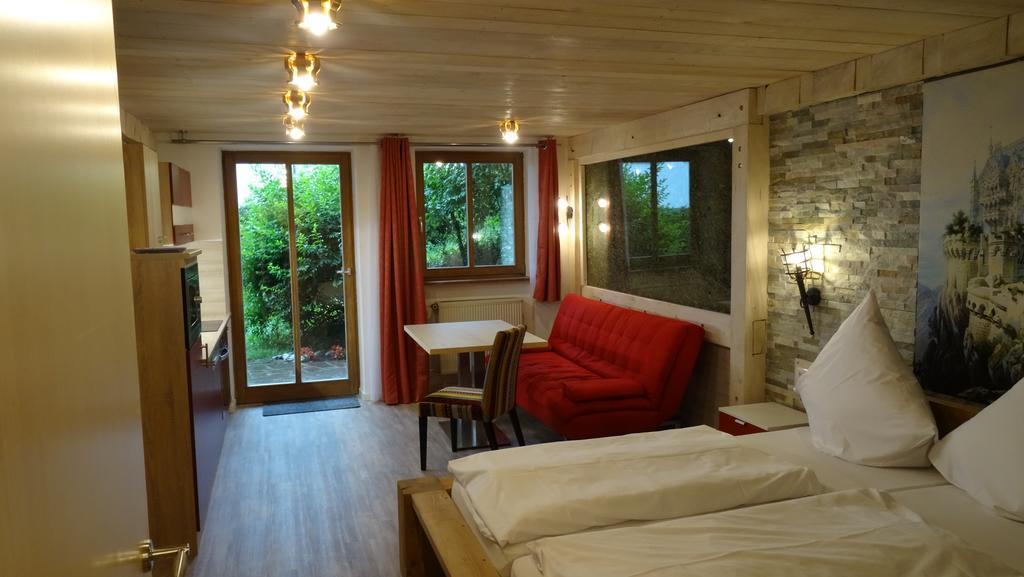 Gaestehaus Guggomos "Das Allgaeustyle" Füssen Buitenkant foto